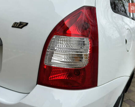 Белый ВАЗ 1117 Калина, объемом двигателя 1.4 л и пробегом 19 тыс. км за 3700 $, фото 52 на Automoto.ua