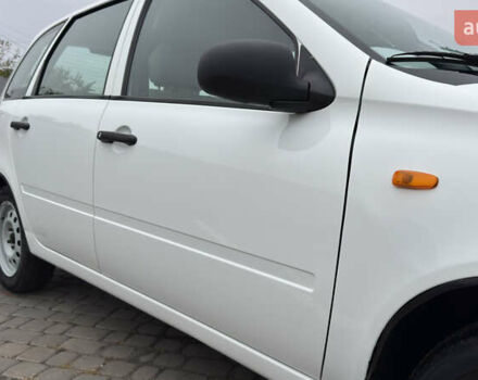 ВАЗ 1117 Калина 2009 в Кременчуге на Automoto.ua Белый ВАЗ 1117 Калина, объемом двигателя 1.4 л и пробегом 19 тыс. км за 3950 $, фото 38 на Automoto.ua