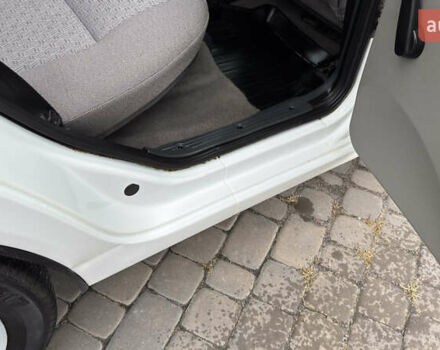 ВАЗ 1117 Калина 2009 в Кременчуге на Automoto.ua Белый ВАЗ 1117 Калина, объемом двигателя 1.4 л и пробегом 19 тыс. км за 3950 $, фото 115 на Automoto.ua