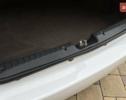 Білий ВАЗ 1117 Калина, об'ємом двигуна 1.4 л та пробігом 19 тис. км за 3950 $, фото 159 на Automoto.ua