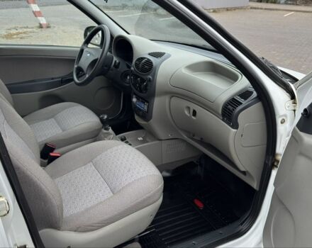 Белый ВАЗ 1117 Калина, объемом двигателя 1.4 л и пробегом 19 тыс. км за 3999 $, фото 21 на Automoto.ua