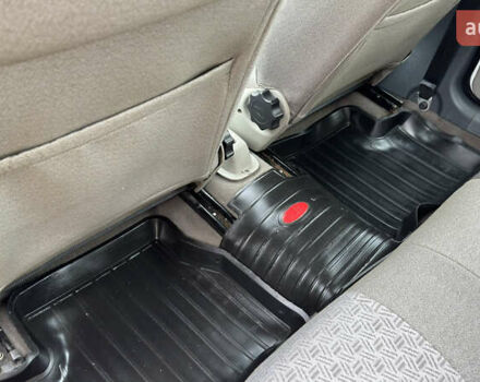 Белый ВАЗ 1117 Калина, объемом двигателя 1.4 л и пробегом 19 тыс. км за 3590 $, фото 123 на Automoto.ua