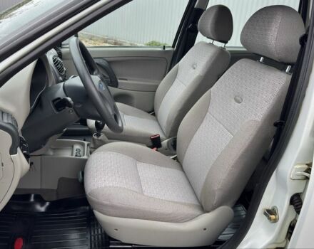 Белый ВАЗ 1117 Калина, объемом двигателя 1.4 л и пробегом 19 тыс. км за 3999 $, фото 15 на Automoto.ua