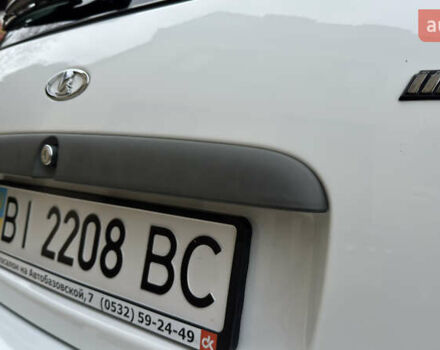 Белый ВАЗ 1117 Калина, объемом двигателя 1.4 л и пробегом 19 тыс. км за 3599 $, фото 61 на Automoto.ua