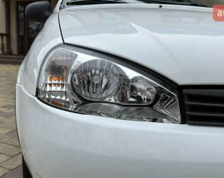 Белый ВАЗ 1117 Калина, объемом двигателя 1.4 л и пробегом 19 тыс. км за 3590 $, фото 26 на Automoto.ua