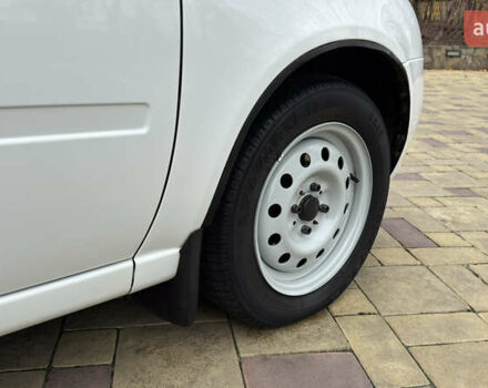 Белый ВАЗ 1117 Калина, объемом двигателя 1.4 л и пробегом 19 тыс. км за 3599 $, фото 44 на Automoto.ua