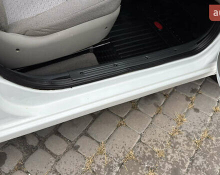 ВАЗ 1117 Калина 2009 в Кременчуге на Automoto.ua Белый ВАЗ 1117 Калина, объемом двигателя 1.4 л и пробегом 19 тыс. км за 3950 $, фото 127 на Automoto.ua