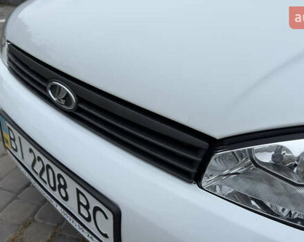 ВАЗ 1117 Калина 2009 в Кременчуге на Automoto.ua Белый ВАЗ 1117 Калина, объемом двигателя 1.4 л и пробегом 19 тыс. км за 3950 $, фото 33 на Automoto.ua