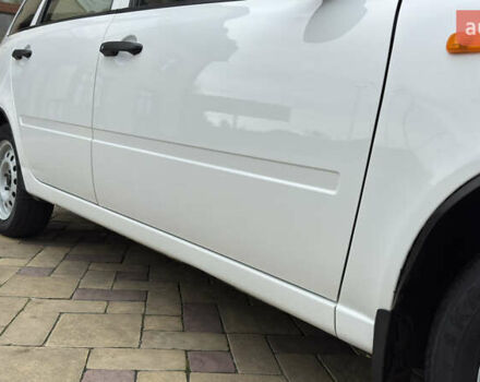 Белый ВАЗ 1117 Калина, объемом двигателя 1.4 л и пробегом 19 тыс. км за 3599 $, фото 40 на Automoto.ua