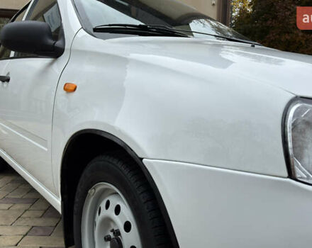 Білий ВАЗ 1117 Калина, об'ємом двигуна 1.4 л та пробігом 19 тис. км за 3590 $, фото 25 на Automoto.ua