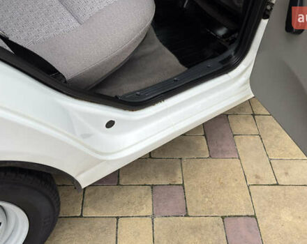 Білий ВАЗ 1117 Калина, об'ємом двигуна 1.4 л та пробігом 19 тис. км за 3590 $, фото 127 на Automoto.ua