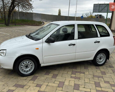 Белый ВАЗ 1117 Калина, объемом двигателя 1.4 л и пробегом 19 тыс. км за 3700 $, фото 3 на Automoto.ua