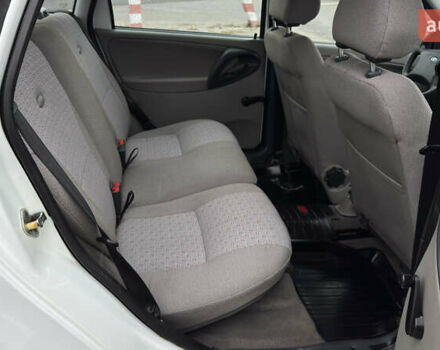 ВАЗ 1117 Калина 2009 в Кременчуге на Automoto.ua Белый ВАЗ 1117 Калина, объемом двигателя 1.4 л и пробегом 19 тыс. км за 3950 $, фото 116 на Automoto.ua