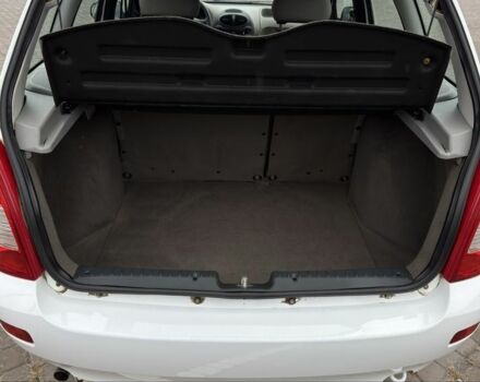 Белый ВАЗ 1117 Калина, объемом двигателя 1.4 л и пробегом 19 тыс. км за 3999 $, фото 23 на Automoto.ua