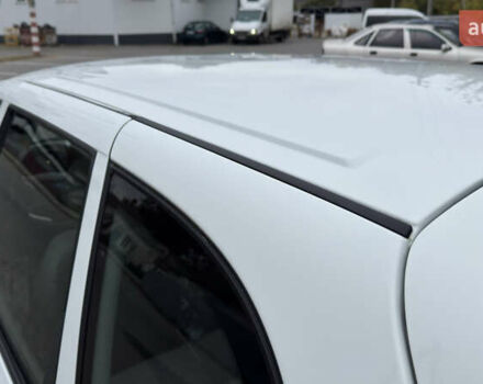 ВАЗ 1117 Калина 2009 в Кременчуге на Automoto.ua Белый ВАЗ 1117 Калина, объемом двигателя 1.4 л и пробегом 19 тыс. км за 3950 $, фото 60 на Automoto.ua