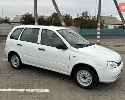 ВАЗ 1117 Калина 2009 в Кременчуге на Automoto.ua Белый ВАЗ 1117 Калина, объемом двигателя 1.4 л и пробегом 19 тыс. км за 3950 $, фото 16 на Automoto.ua