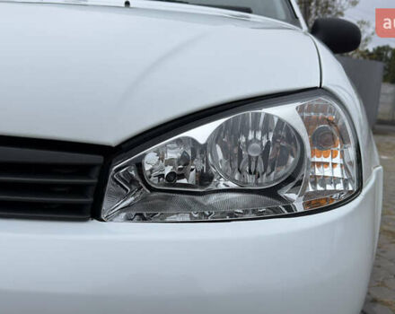 ВАЗ 1117 Калина 2009 в Кременчуге на Automoto.ua Белый ВАЗ 1117 Калина, объемом двигателя 1.4 л и пробегом 19 тыс. км за 4000 $, фото 27 на Automoto.ua