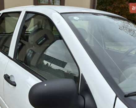 Белый ВАЗ 1117 Калина, объемом двигателя 1.4 л и пробегом 19 тыс. км за 3700 $, фото 36 на Automoto.ua