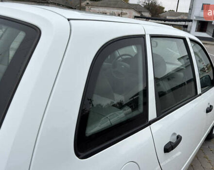 ВАЗ 1117 Калина 2009 в Кременчуге на Automoto.ua Белый ВАЗ 1117 Калина, объемом двигателя 1.4 л и пробегом 19 тыс. км за 3950 $, фото 44 на Automoto.ua