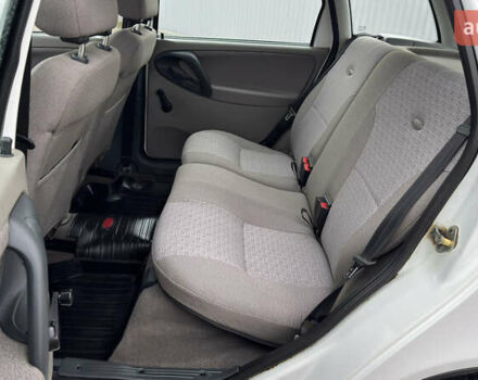 ВАЗ 1117 Калина 2009 в Кременчуге на Automoto.ua Белый ВАЗ 1117 Калина, объемом двигателя 1.4 л и пробегом 19 тыс. км за 3950 $, фото 108 на Automoto.ua