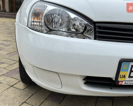 Белый ВАЗ 1117 Калина, объемом двигателя 1.4 л и пробегом 19 тыс. км за 3700 $, фото 27 на Automoto.ua