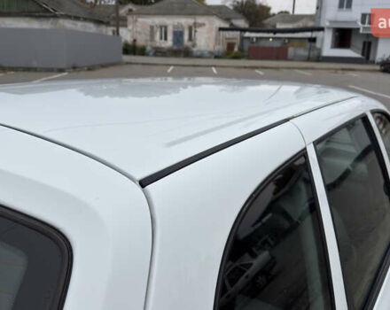 ВАЗ 1117 Калина 2009 в Кременчуге на Automoto.ua Белый ВАЗ 1117 Калина, объемом двигателя 1.4 л и пробегом 19 тыс. км за 3950 $, фото 43 на Automoto.ua