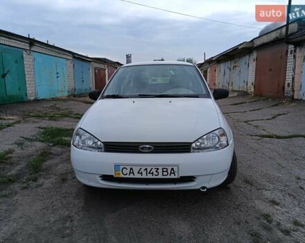 Белый ВАЗ 1117 Калина, объемом двигателя 1.6 л и пробегом 49 тыс. км за 3200 $, фото 2 на Automoto.ua