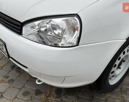 ВАЗ 1117 Калина 2009 в Кременчуге на Automoto.ua Белый ВАЗ 1117 Калина, объемом двигателя 1.4 л и пробегом 19 тыс. км за 3950 $, фото 29 на Automoto.ua