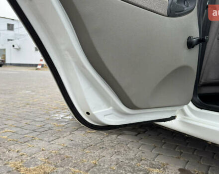 ВАЗ 1117 Калина 2009 в Кременчуге на Automoto.ua Белый ВАЗ 1117 Калина, объемом двигателя 1.4 л и пробегом 19 тыс. км за 3950 $, фото 106 на Automoto.ua