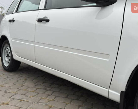 ВАЗ 1117 Калина 2009 в Кременчуге на Automoto.ua Белый ВАЗ 1117 Калина, объемом двигателя 1.4 л и пробегом 19 тыс. км за 3950 $, фото 39 на Automoto.ua
