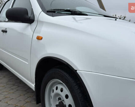 ВАЗ 1117 Калина 2009 в Кременчуге на Automoto.ua Белый ВАЗ 1117 Калина, объемом двигателя 1.4 л и пробегом 19 тыс. км за 3950 $, фото 36 на Automoto.ua