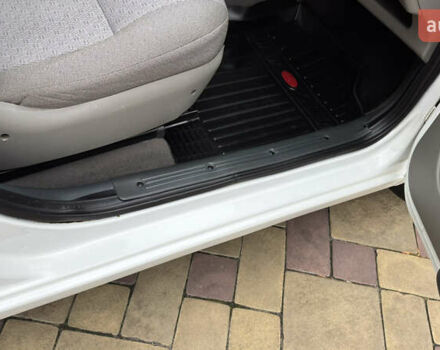 Білий ВАЗ 1117 Калина, об'ємом двигуна 1.4 л та пробігом 19 тис. км за 3590 $, фото 141 на Automoto.ua