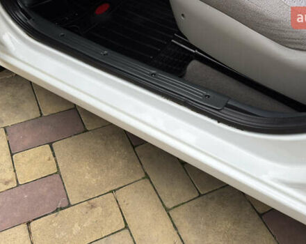 Білий ВАЗ 1117 Калина, об'ємом двигуна 1.4 л та пробігом 19 тис. км за 3950 $, фото 84 на Automoto.ua