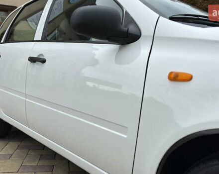 Белый ВАЗ 1117 Калина, объемом двигателя 1.4 л и пробегом 19 тыс. км за 3599 $, фото 39 на Automoto.ua