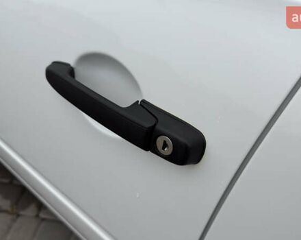 ВАЗ 1117 Калина 2009 в Кременчуге на Automoto.ua Белый ВАЗ 1117 Калина, объемом двигателя 1.4 л и пробегом 19 тыс. км за 3950 $, фото 69 на Automoto.ua