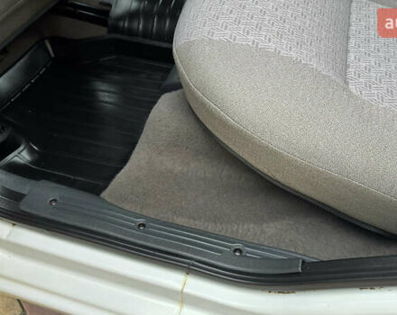 Белый ВАЗ 1117 Калина, объемом двигателя 1.4 л и пробегом 19 тыс. км за 3599 $, фото 122 на Automoto.ua