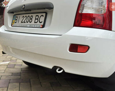 Белый ВАЗ 1117 Калина, объемом двигателя 1.4 л и пробегом 19 тыс. км за 3590 $, фото 56 на Automoto.ua