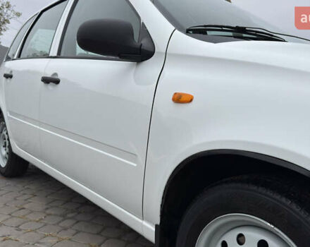 ВАЗ 1117 Калина 2009 в Кременчуге на Automoto.ua Белый ВАЗ 1117 Калина, объемом двигателя 1.4 л и пробегом 19 тыс. км за 3950 $, фото 37 на Automoto.ua