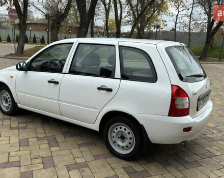 Белый ВАЗ 1117 Калина, объемом двигателя 1.4 л и пробегом 19 тыс. км за 3700 $, фото 6 на Automoto.ua