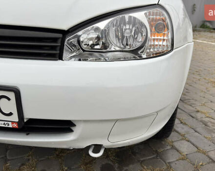 ВАЗ 1117 Калина 2009 в Кременчуге на Automoto.ua Белый ВАЗ 1117 Калина, объемом двигателя 1.4 л и пробегом 19 тыс. км за 3950 $, фото 28 на Automoto.ua