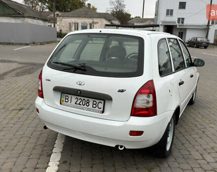 ВАЗ 1117 Калина 2009 в Кременчуге на Automoto.ua Белый ВАЗ 1117 Калина, объемом двигателя 1.4 л и пробегом 19 тыс. км за 3950 $, фото 9 на Automoto.ua