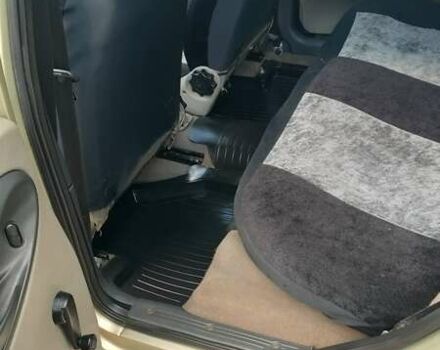 Бежевий ВАЗ 1117 Калина, об'ємом двигуна 1.6 л та пробігом 76 тис. км за 3200 $, фото 22 на Automoto.ua