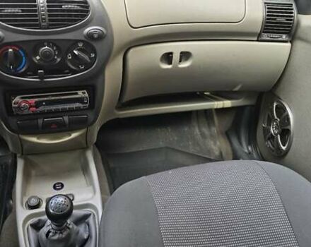 Бежевый ВАЗ 1117 Калина, объемом двигателя 1.4 л и пробегом 113 тыс. км за 2350 $, фото 9 на Automoto.ua