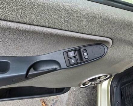 Бежевый ВАЗ 1117 Калина, объемом двигателя 1.4 л и пробегом 113 тыс. км за 2350 $, фото 10 на Automoto.ua