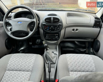 Бежевый ВАЗ 1117 Калина, объемом двигателя 1.6 л и пробегом 60 тыс. км за 3550 $, фото 28 на Automoto.ua