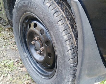 Чорний ВАЗ 1117 Калина, об'ємом двигуна 1.4 л та пробігом 128 тис. км за 2300 $, фото 1 на Automoto.ua