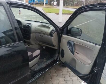 Черный ВАЗ 1117 Калина, объемом двигателя 1.6 л и пробегом 204 тыс. км за 2750 $, фото 11 на Automoto.ua