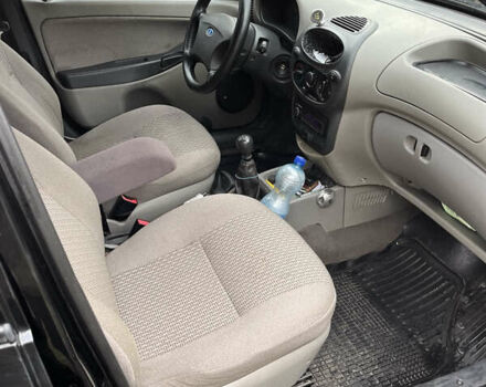 Черный ВАЗ 1117 Калина, объемом двигателя 1.6 л и пробегом 81 тыс. км за 4000 $, фото 4 на Automoto.ua