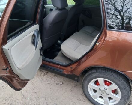 Коричневый ВАЗ 1117 Калина, объемом двигателя 1.4 л и пробегом 312 тыс. км за 2300 $, фото 11 на Automoto.ua