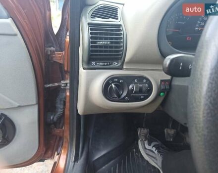 Коричневый ВАЗ 1117 Калина, объемом двигателя 1.6 л и пробегом 151 тыс. км за 2600 $, фото 24 на Automoto.ua